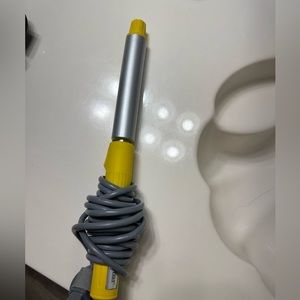 DRYBAR curling iron